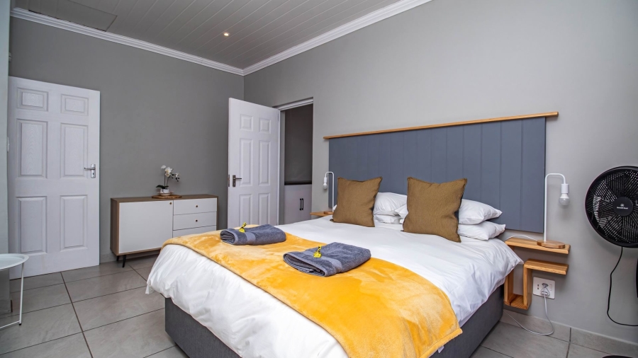 7 Bedroom Property for Sale in Knysna Central Western Cape